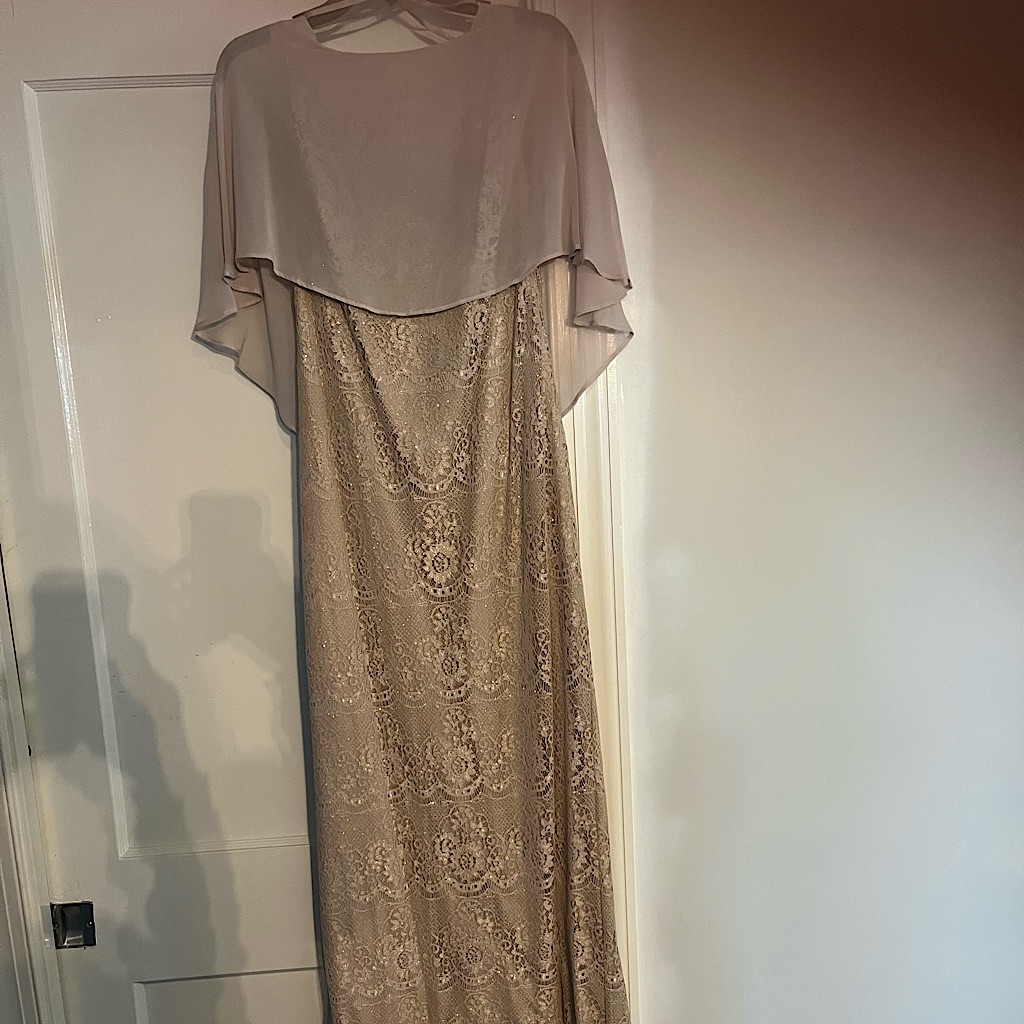Chic Cream Lace Dress With Cape